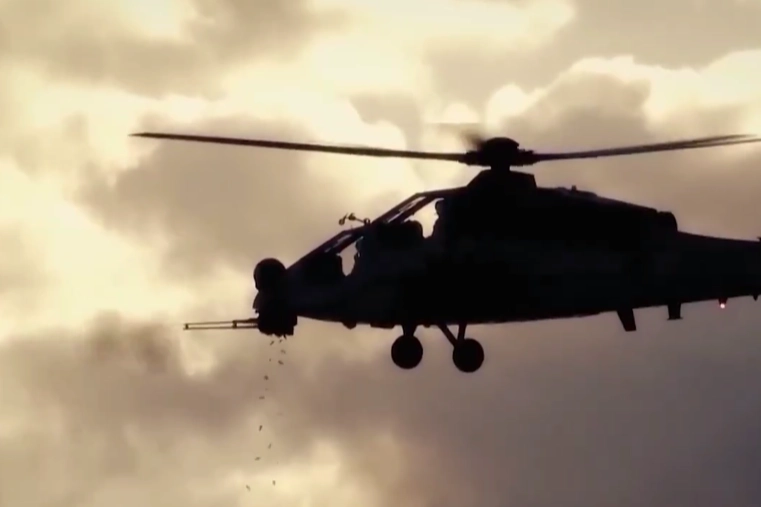 Katar&rsquo;da helikopter kazasında 7 kişi şehit oldu