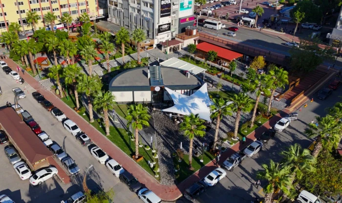 Aliağa’da yeni sosyal buluşma noktası: ALBEST meydan kafe