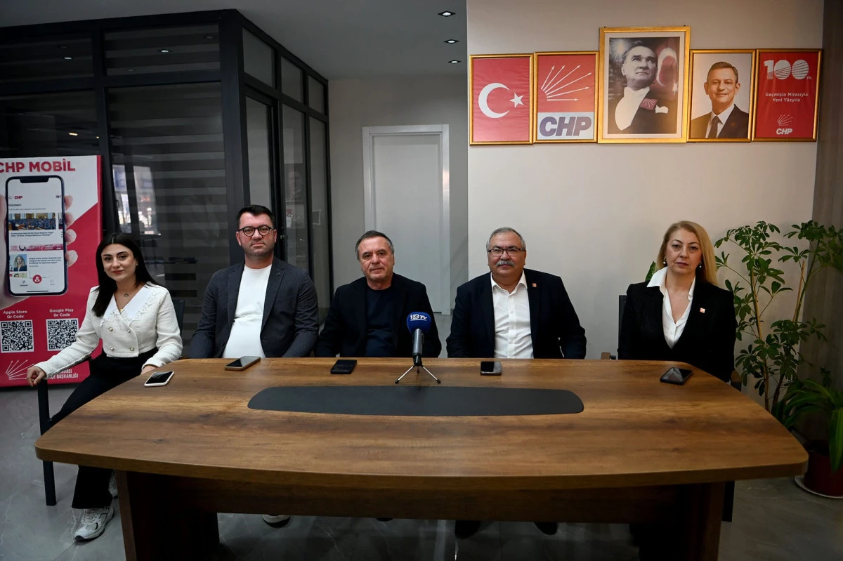 CHP'li B&uuml;lb&uuml;l son ankete g&ouml;re &ccedil;er&ccedil;ioğlu oyu %20'ye d&uuml;şt&uuml; dedi