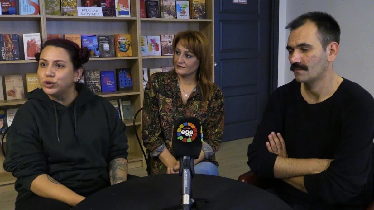 Fosforlu Mavra Sanatseverlerle Buluşuyor