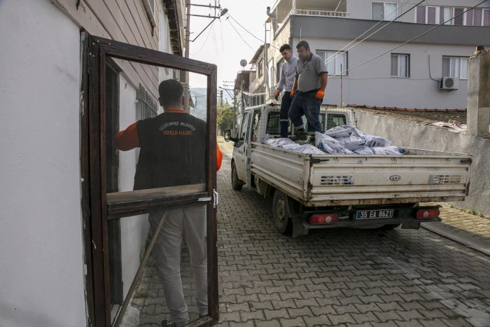 Güzelbahçe Belediyesi’nden kış desteği başladı