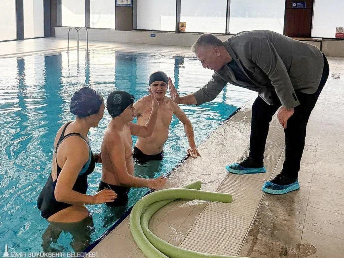 Havuz İzmir’de özel çocuklara sevgi dolu etkinlik