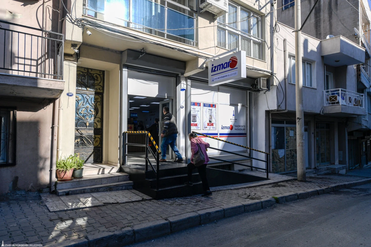 İZMAR’ın Gültepe mağazası açıldı