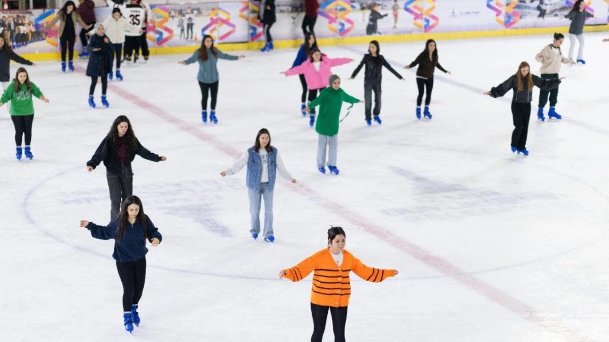 İzmir’de buz üstünde fırsat eşitliği