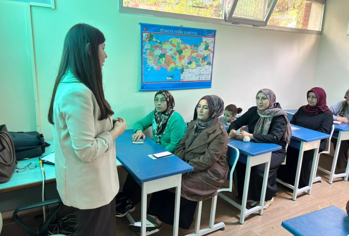 Konak’ta aileler madde bağımlılığına karşı bilinçleniyor