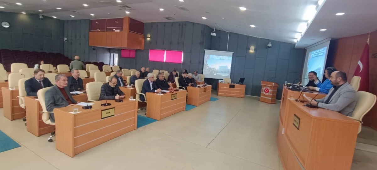 Uşak İl Genel Meclisi bütçe tartışmalarıyla gündemde