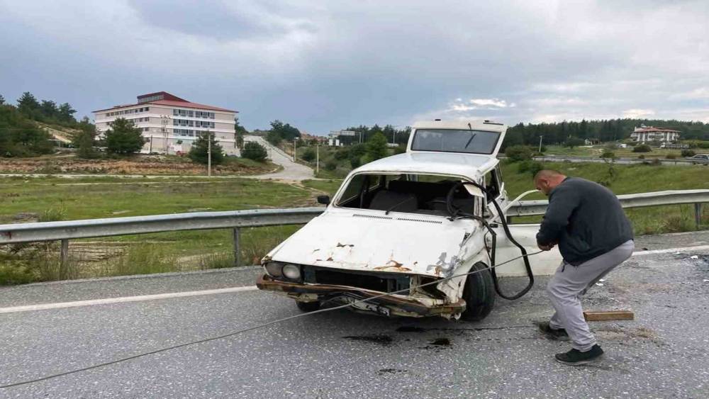 Yağışlı havada kazalar arttı
