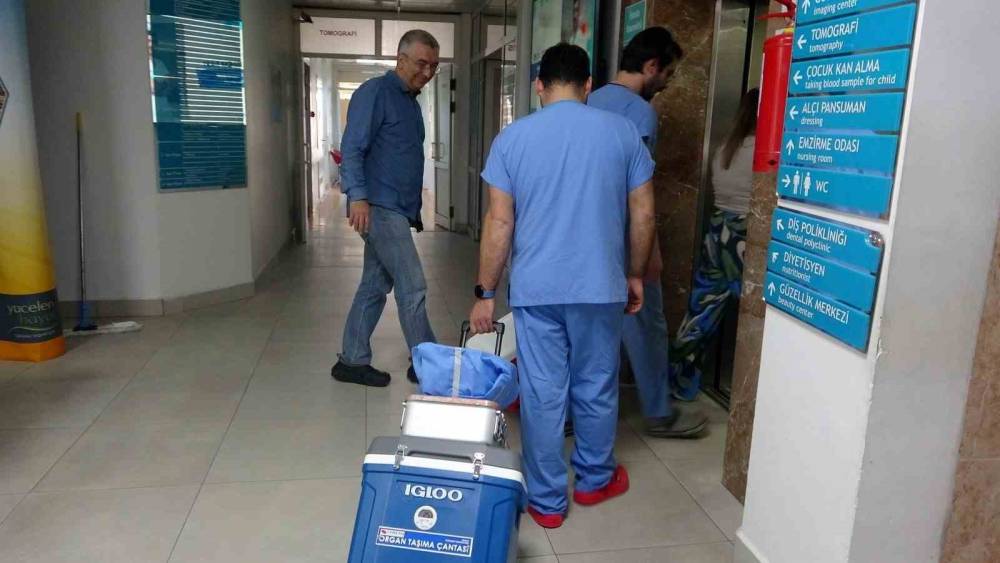 Beyin Ölümü Gerçekleşen Hastanın Karaciğeri İzmir’e Nakledildi