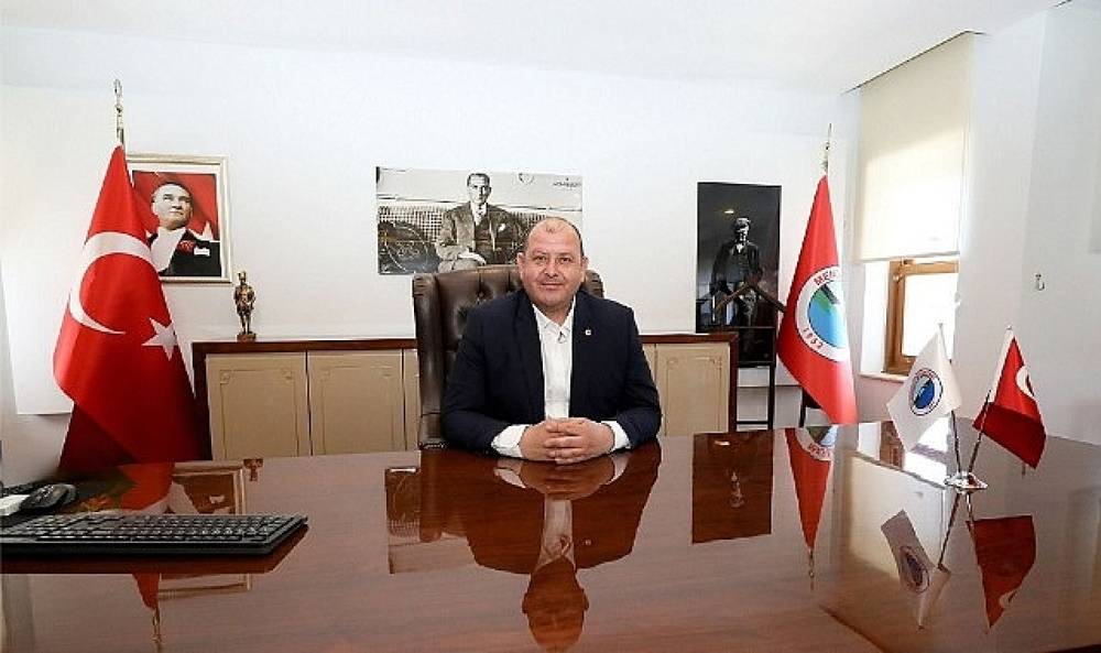 Menderesli Minik Oyuncular Sahneye Çıkıyor: “Bir Zamanlar Ünlüydüm” Prömiyer Yapıyor