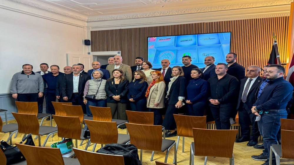 &Ouml;mer G&uuml;nel Berlin&rsquo;de Kuşadası&rsquo;nın turizm vizyonunu anlattı