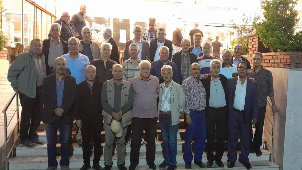 Soma Termik Santrali’nin park sahası emektarları 45 yıllık dostluğu yaşatıyor
