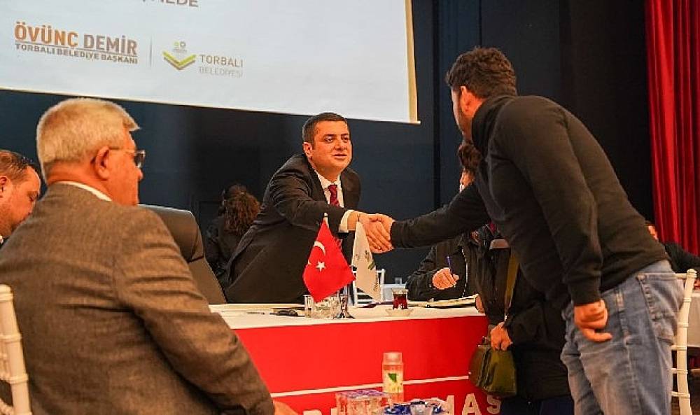 Torbalı&rsquo;da halk buluşmalarına yoğun ilgi s&uuml;r&uuml;yor