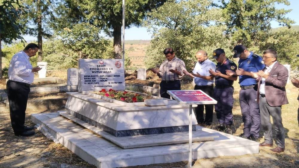 22 Eylül Şehidi Mutlu Akar Mezarı Başında Hatırlandı