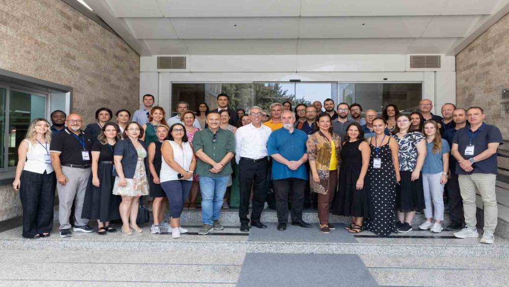 Yaşar Üniversitesi’nden Uluslararası Standartlarda İngilizce Eğitimi