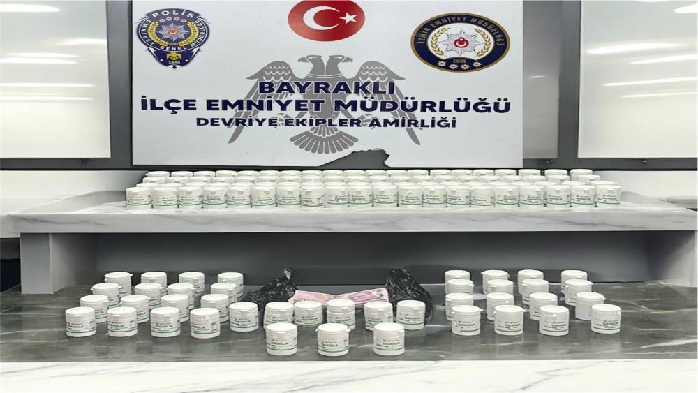 İzmir’de uyuşturucu operasyonu: 3 gözaltı
