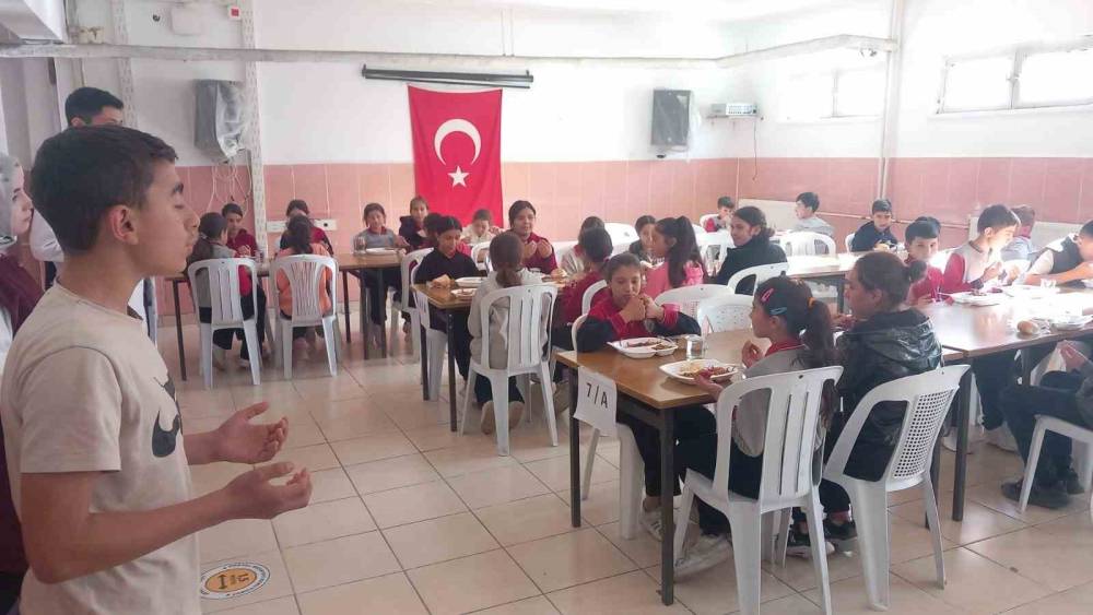 Taşımalı eğitimde &ouml;ğrencilere hijyenik ve sağlıklı yemek hizmeti
