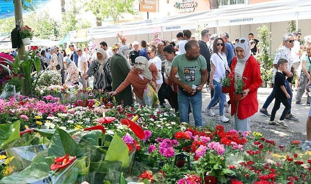 Bayındır Çiçek Festivali Son Gününde de Doldu Taştı