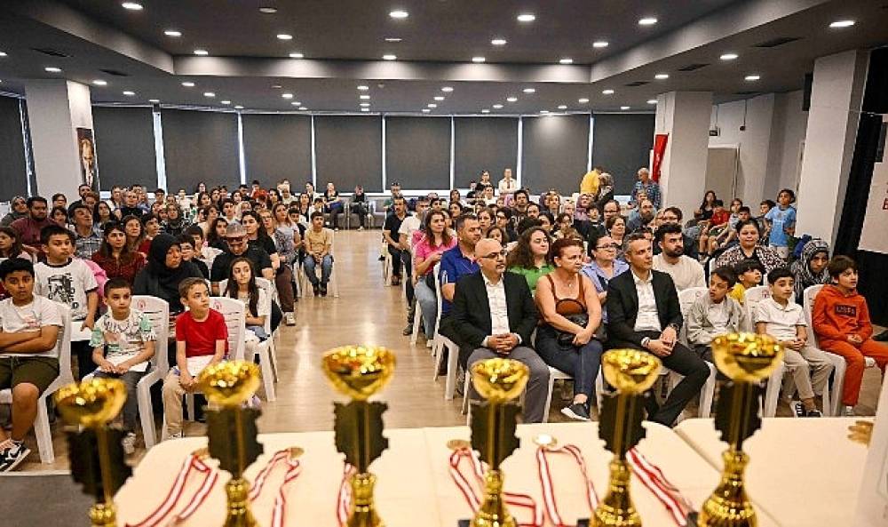 Bornova'da 23 Nisan coşkusu satrançla taçlandı