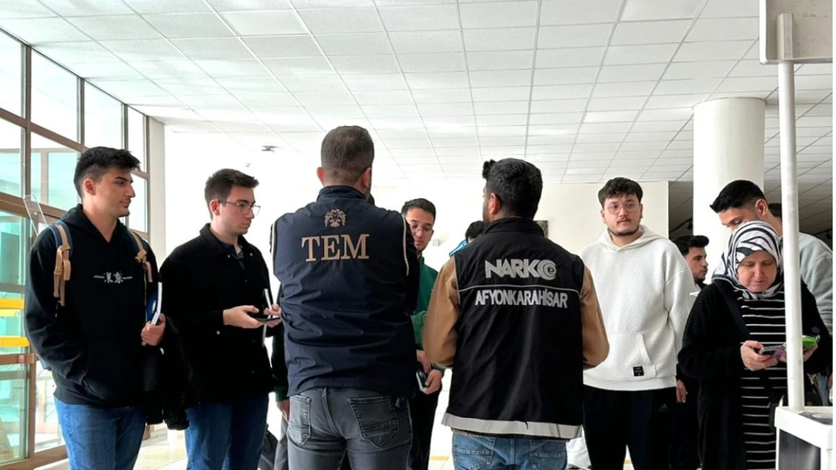 Afyonkarahisar’da 17 Bin Üniversite Öğrencisine Terör ve Uyuşturucu Eğitimi