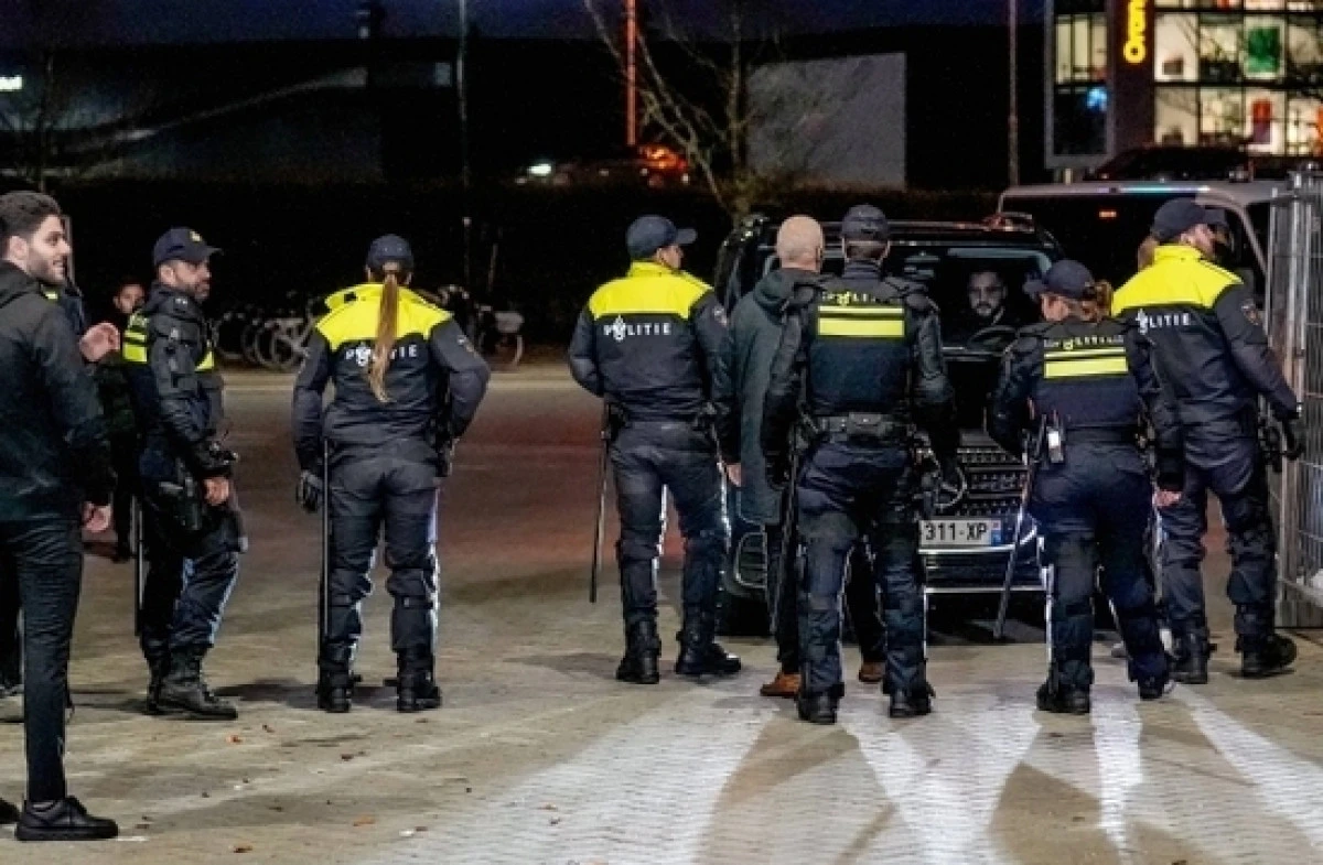 Ajax-Galatasaray maçı öncesi Amsterdam’da güvenlik alarmı