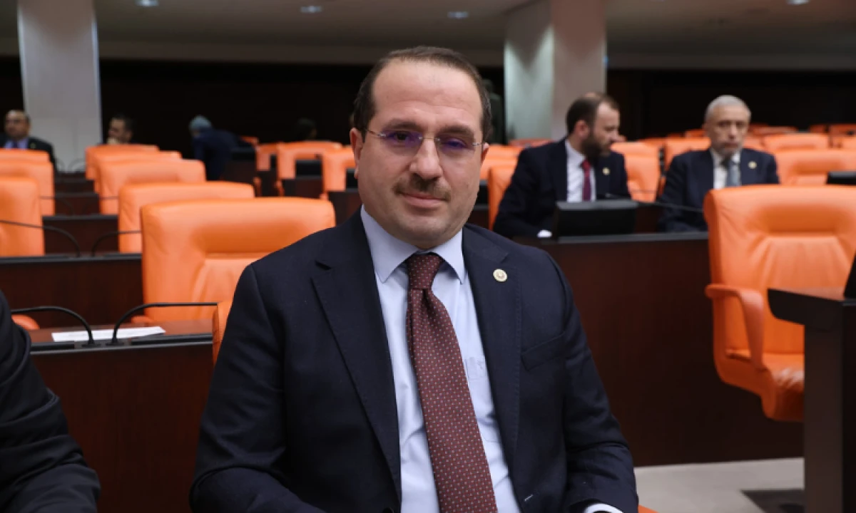 AK Partili Kırkpınar: Emekçilerin hakkı pazarlık edilemez