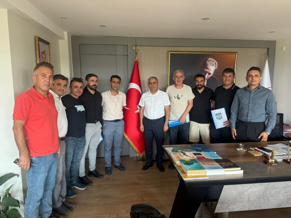 Aliağa’nın kurtuluş gününde futbol turnuvası heyecanı