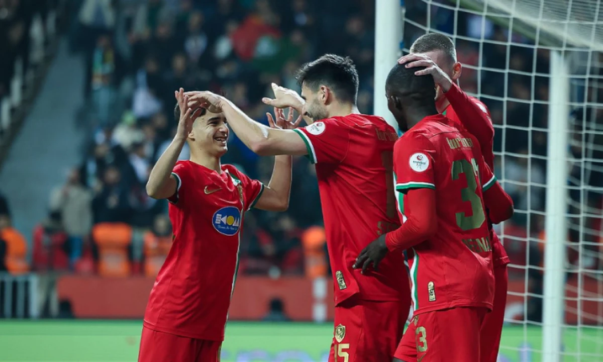 Amed Sportif Faaliyetler evinde farklı kazandı