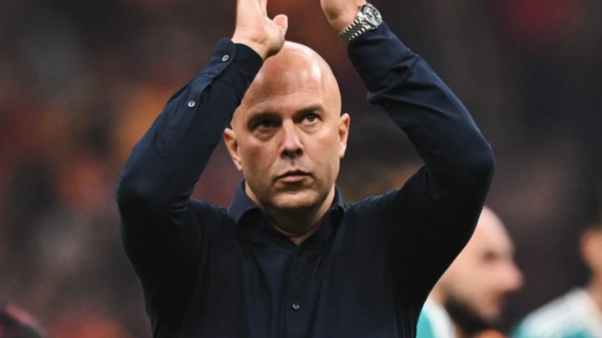 Arne Slot, Galatasaray yenilgisini değerlendirdi