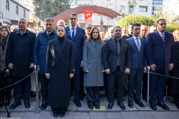 Atat&uuml;rk&rsquo;&uuml;n annesi Z&uuml;beyde Hanım İzmir&rsquo;de anıldı