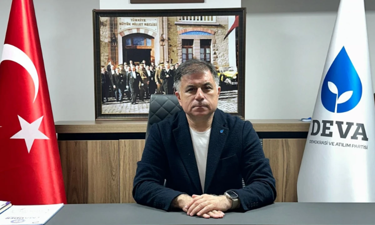 Aybar Uygur&rsquo;dan siyasetin itibarı i&ccedil;in &ccedil;ağrı