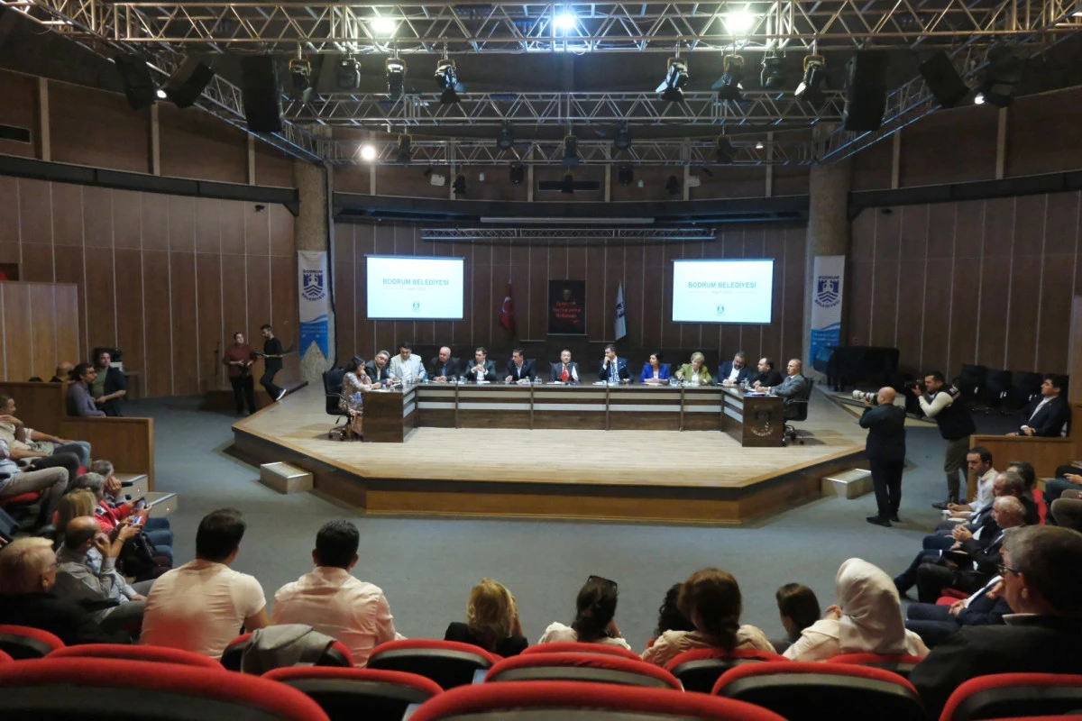 Başkan Aras ve Başkan Mandalinci muhtarlarla bir araya geldi