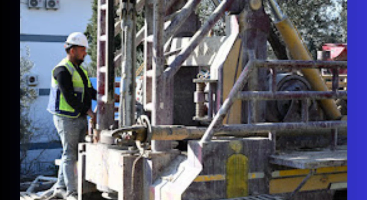 Başkan &ccedil;er&ccedil;ioğlu Kuşadası'nda sondaj &ccedil;alışmalarını s&uuml;rd&uuml;r&uuml;yor