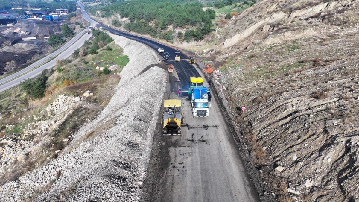 Başkan Dutlulu, Soma ziyaretinde asfalt talebini yerine getirdi