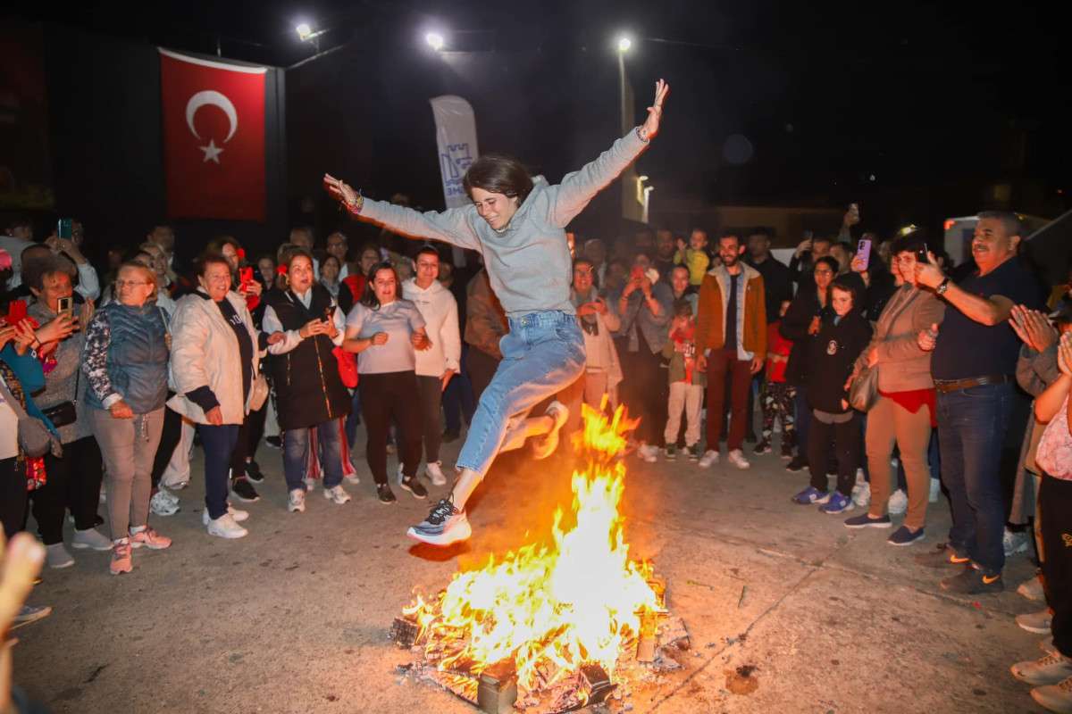 Başkan Lal Denizli, Hıdırellez Şenliği'nde Komşularıyla Buluştu