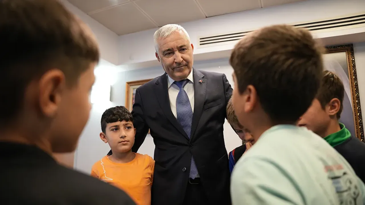 Başkan Türkmen'de Çocuklara yönelik pozitif ayrımcılık