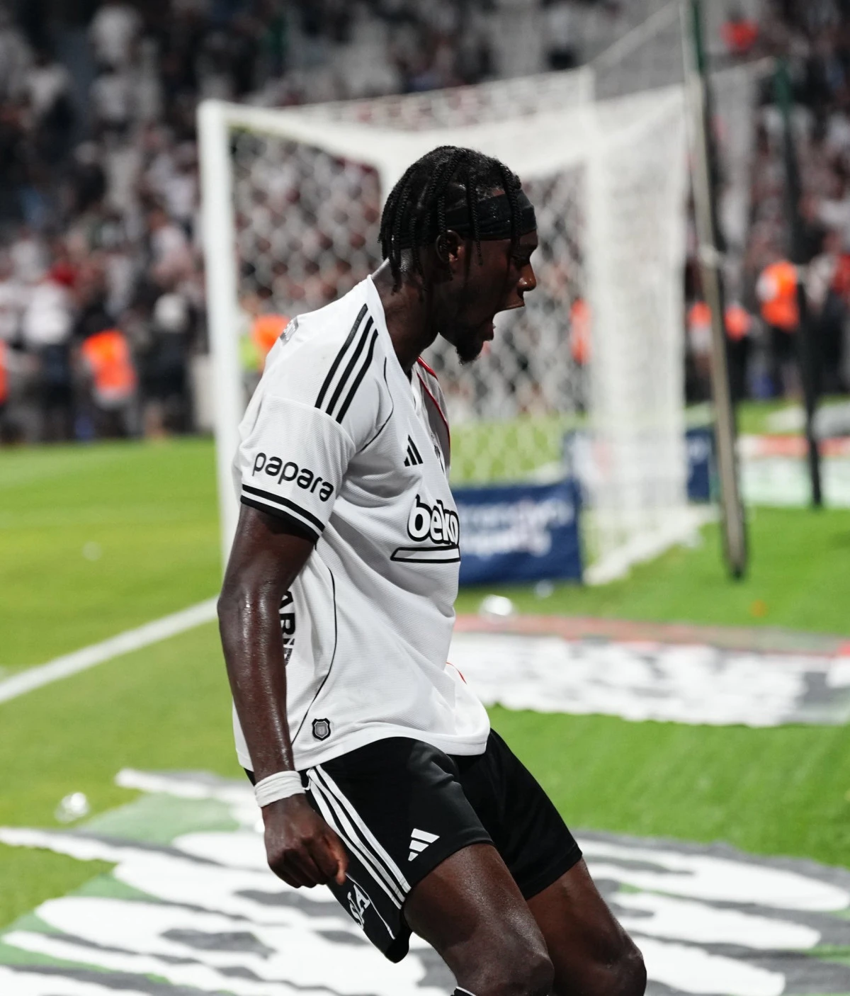 Beşiktaş, Tammy Abraham transferinde opsiyonu aktif etti