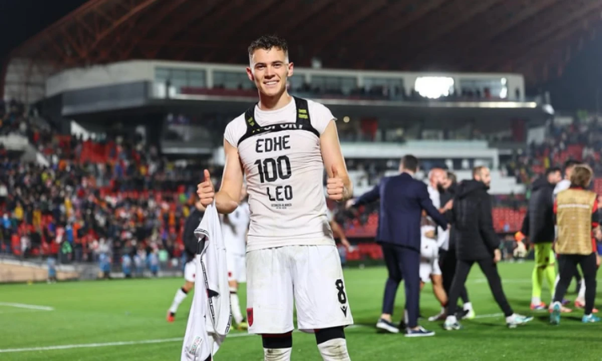 Beşiktaş'ın yeni transferi Asllani İstanbul'a geliyor