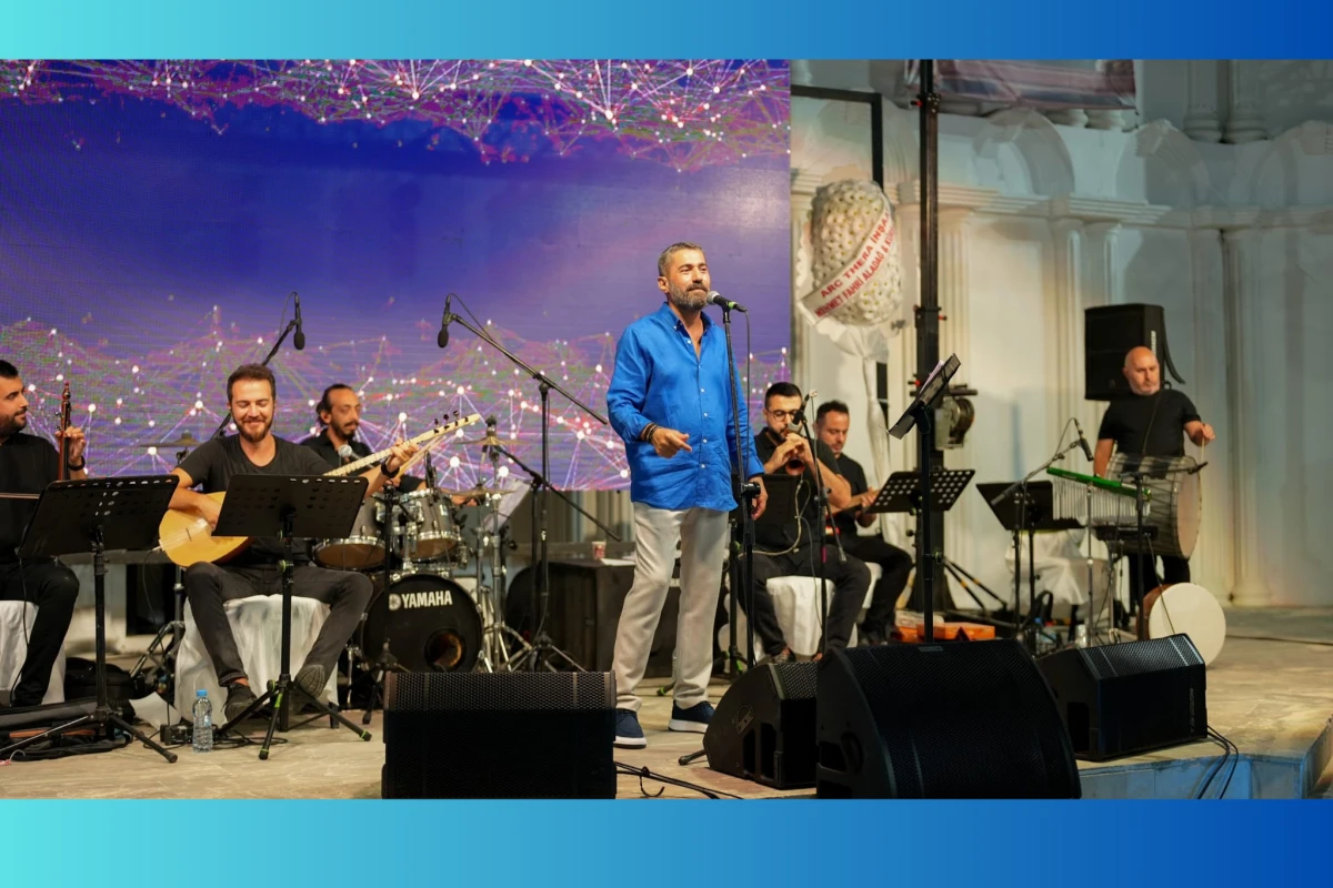 Bodrum'da verdiği konser ile albümünü tanıttı