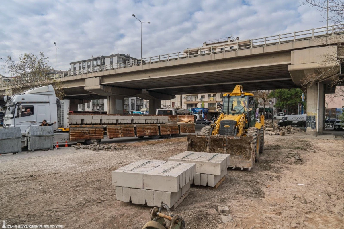 Bornova Aktarma İstasyonu modern y&uuml;z&uuml;ne kavuşuyor