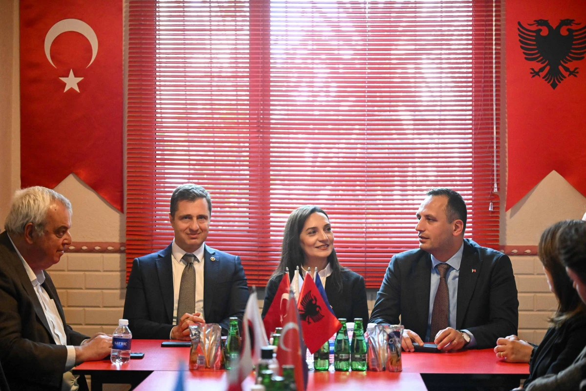 Bornova’da birlik ve demokrasi mesajı
