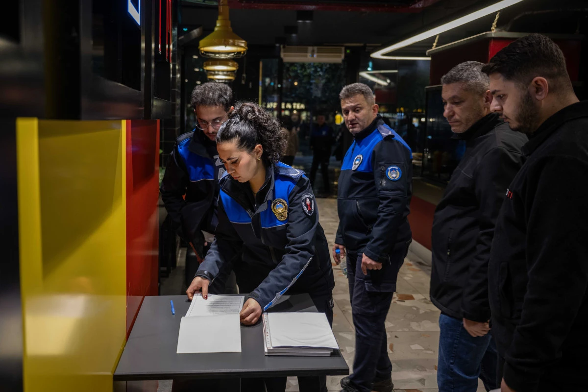Bornova&rsquo;da yılbaşı &ouml;ncesi sıkı denetim