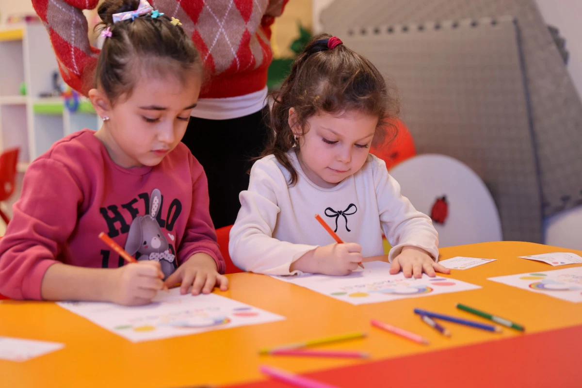 Buca minikleri mesleklerle tanışıyor