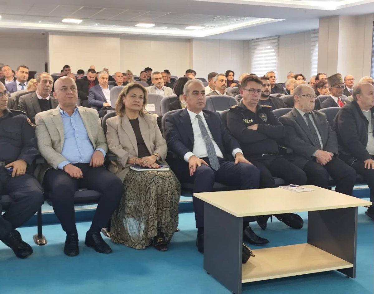 Buca&rsquo;da ilk genişletilmiş il&ccedil;e toplantısı ger&ccedil;ekleştirildi