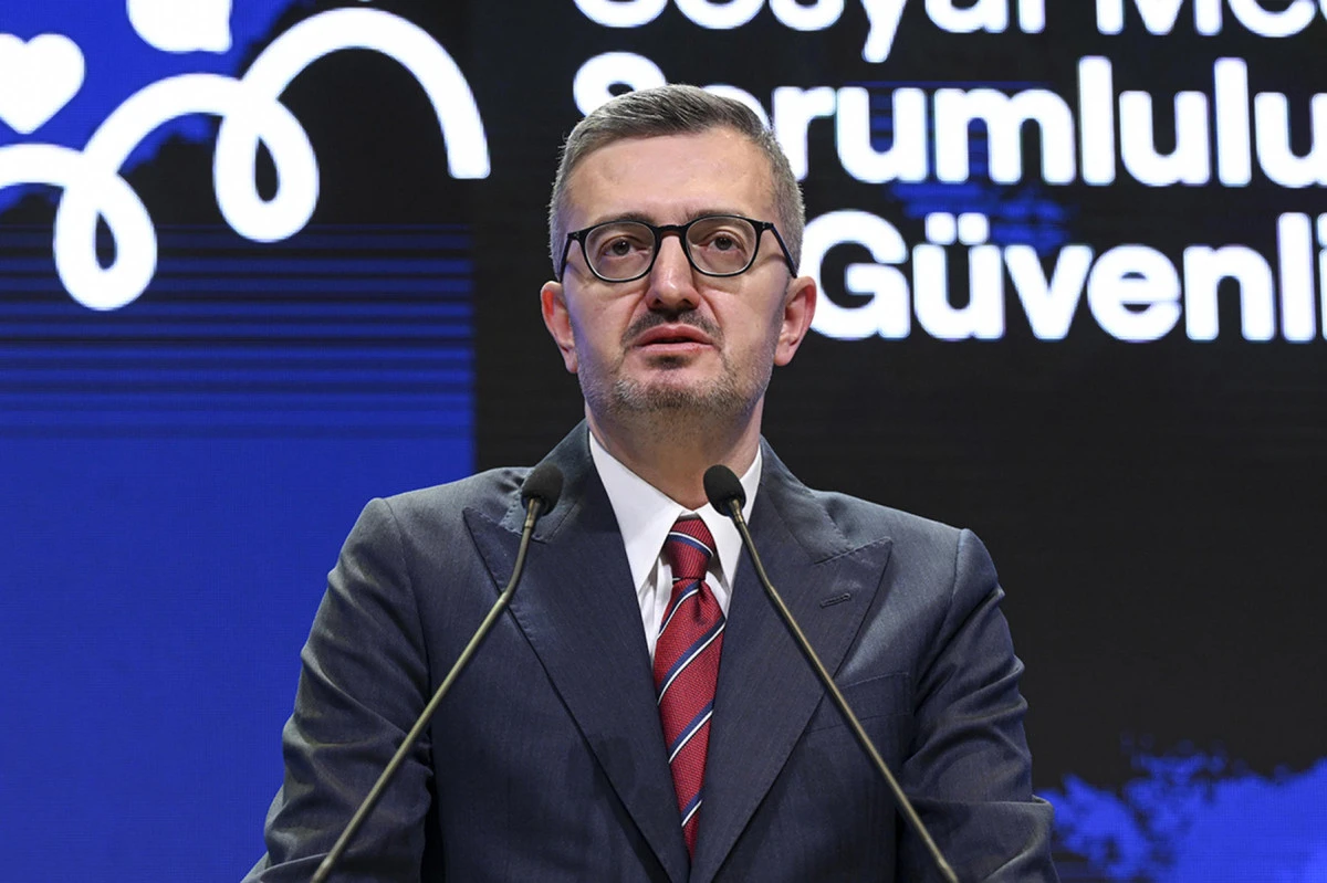 Burhanettin Duran&rsquo;dan medya ve bağımlılık uyarısı