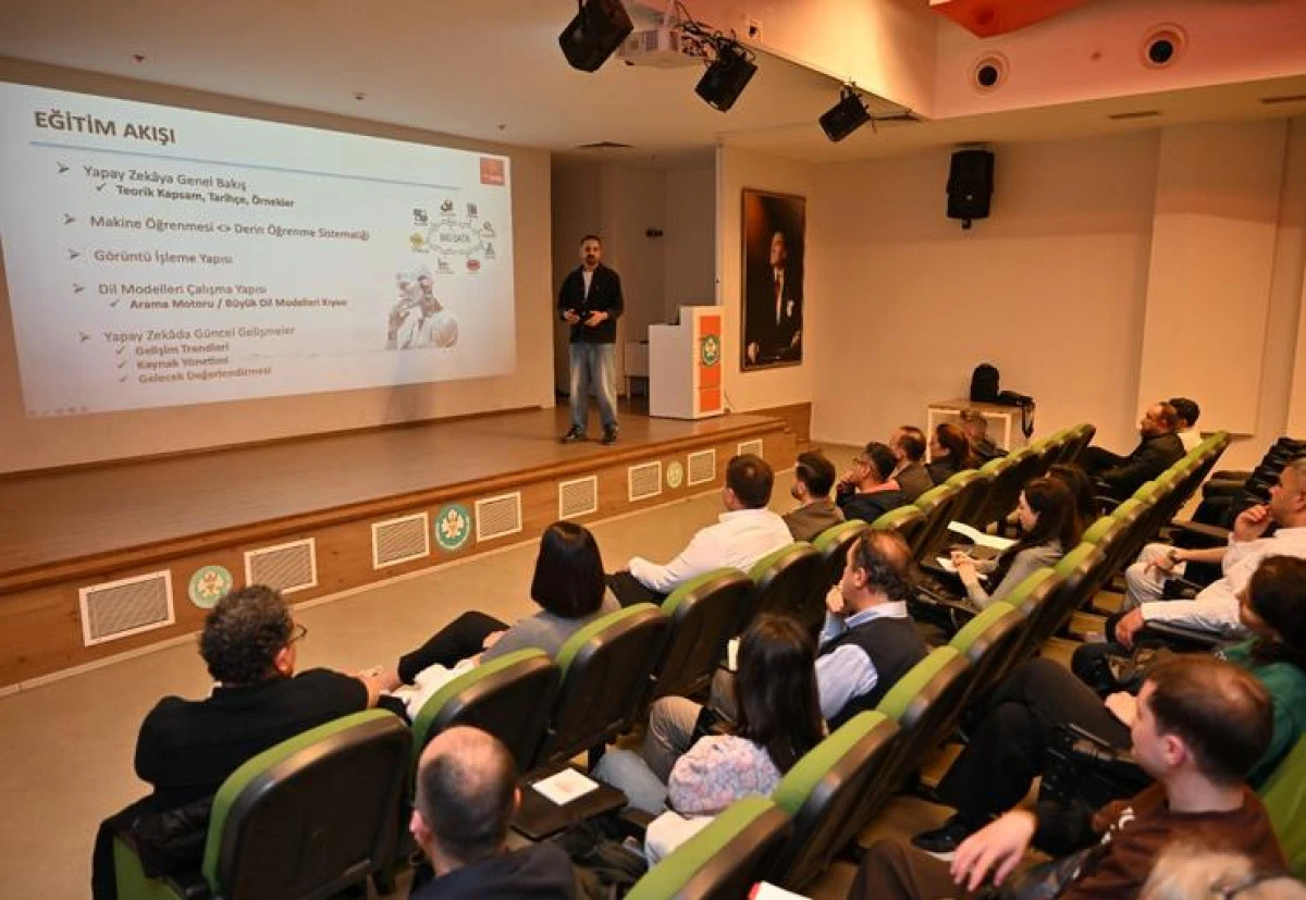 B&uuml;y&uuml;kşehir Personeline Yapay Zek&acirc; ve Veri Y&ouml;netimi Eğitimi