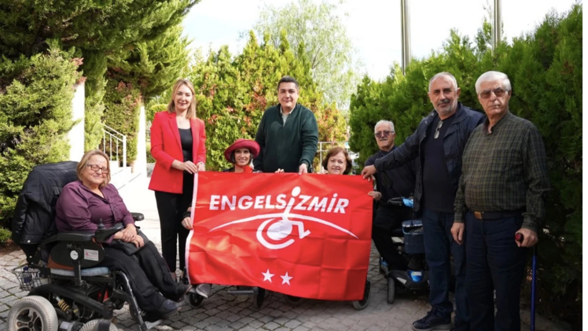 Çeşme Belediyesi Alaçatı Ek Hizmet Binası Kırmızı Bayrak aldı