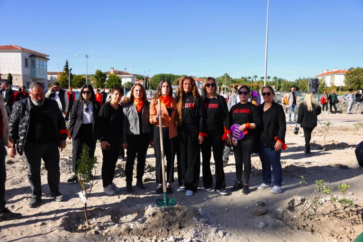Çeşme Belediyesi Kadına Şiddete Karşı Tek Yürek