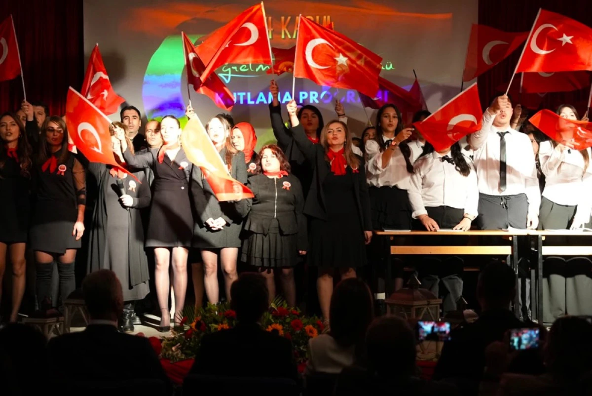 Çeşme Belediyesi öğretmenleri unutmadı