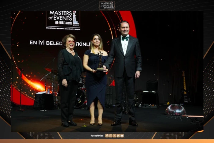 &Ccedil;eşme Belediyesi&rsquo;nin Ala&ccedil;atı Festivali&rsquo;ne Prestijli &Ouml;d&uuml;l