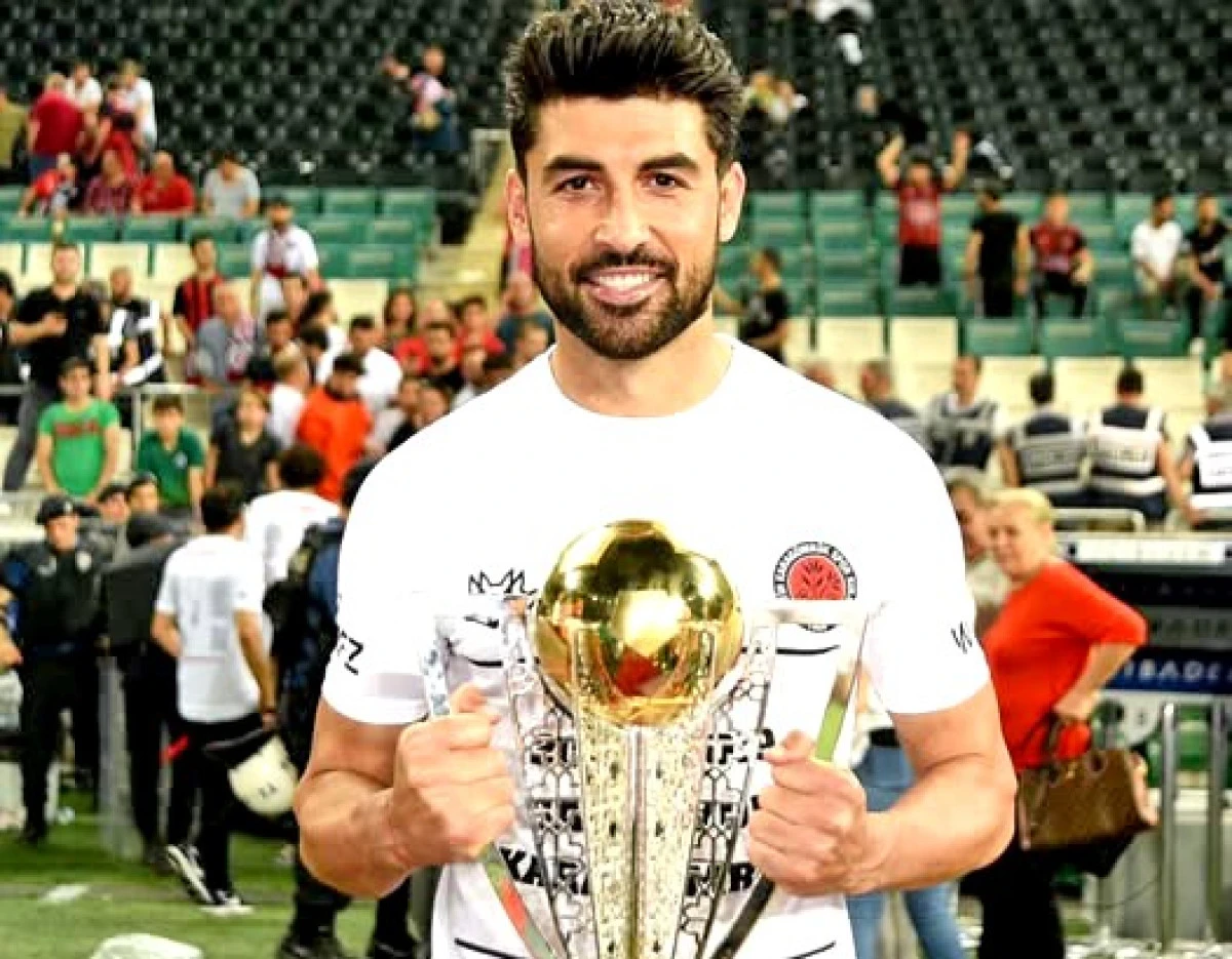 Çeşme Belediyespor, Ahmet Aras ile güç kazandı